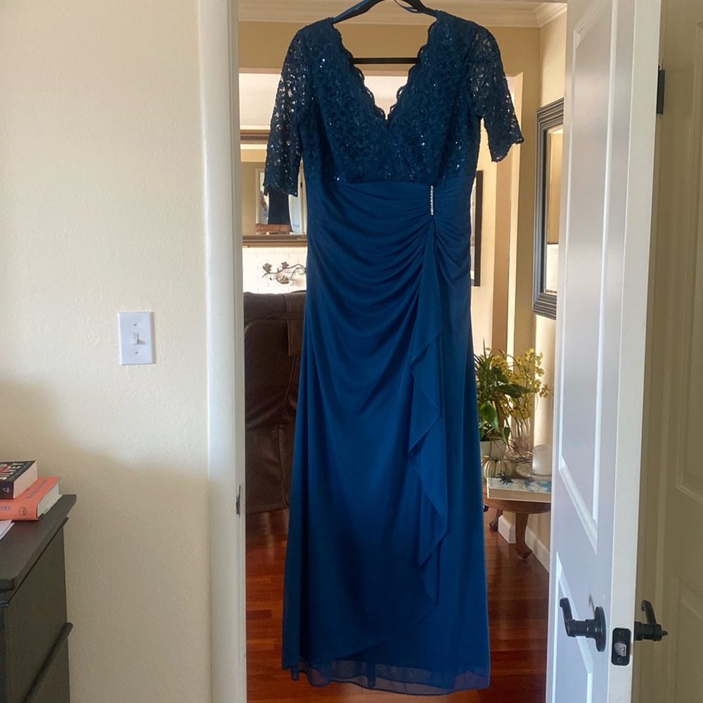 Mother of the bride/ groom dress